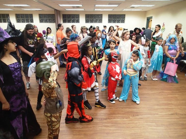 Wilfred Smith Resource Center Celebrates Trick Or Treat Party