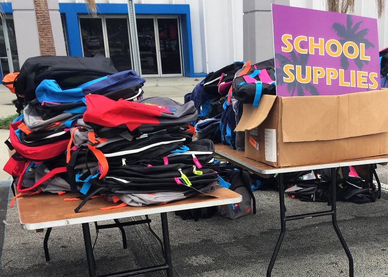 Summerpalooza Gives Free Food & School Supplies to Over 3,000 People
