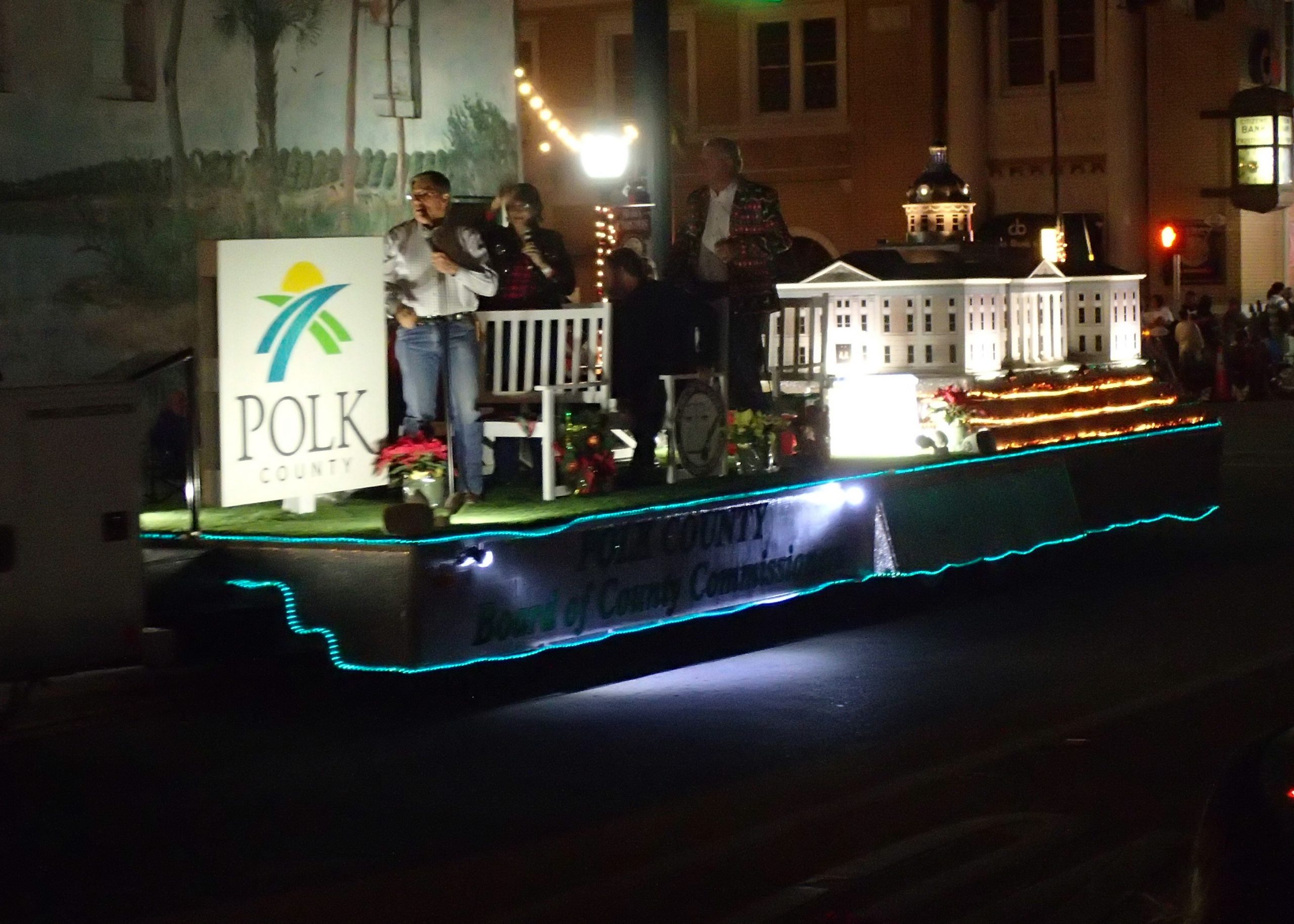 Frostproof Hosts Christmas Parade To Bring Joy During Uncertain Times