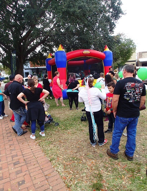 Winter Haven Celebrates 30th Carols In The Park