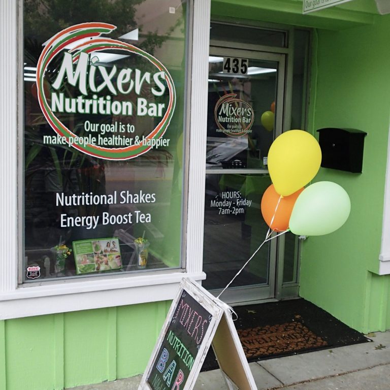 Mixer’s Nutritional Bar Celebrates Grand Opening