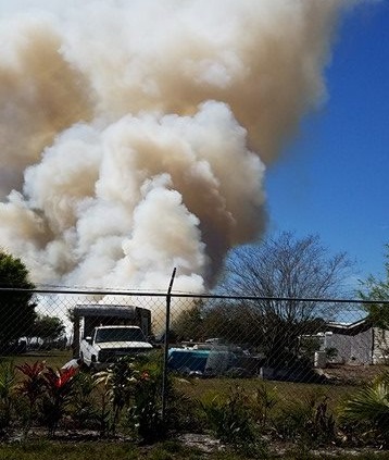 Fire Fighters From Multiple Agency Battle Brush Fire In Frostproof Saving 4 Homes