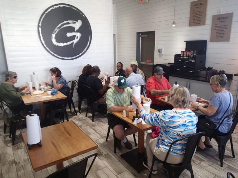 Gaskins Barbecue & Lobster Brings The Taste Of Maine To Florida