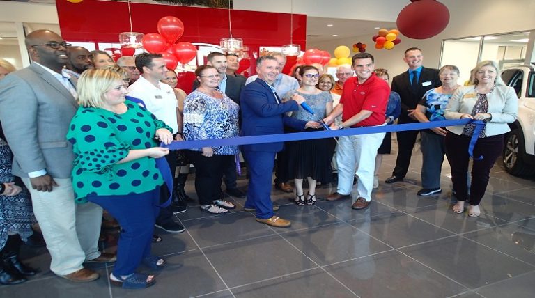 Dyer Kia Opens New Lake Wales Showroom With Ribbon Cutting