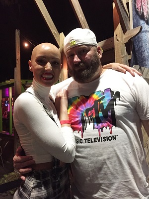 “Biggest 90s Party” Raises Funds For Local Breast Cancer Patient