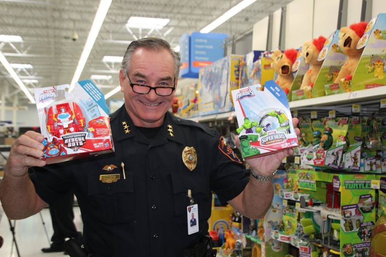 Cops for Kids Christmas Shopping with Chief Giddens