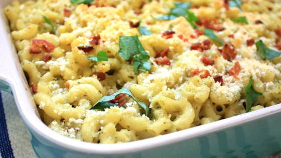 Cooking On The Ridge: Bacon White Cheddar Pesto Mac and Cheese