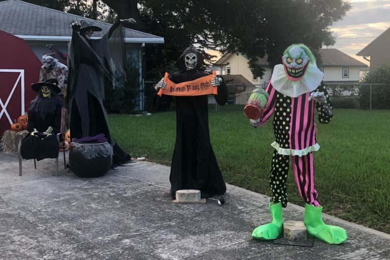 Auburndale High School Student Decorates Haunted Yard with More Than 40 Animatronics for Halloween Night