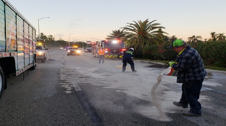 Hwy 17 North Bound in Winter Haven Closed due to Diesel Spill from Early Morning Accident