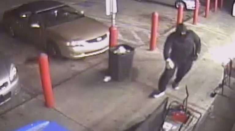 Winter Haven Detectives Need Assistance Identifying a Suspect Who Committed Armed Robbery at Family Dollar Store