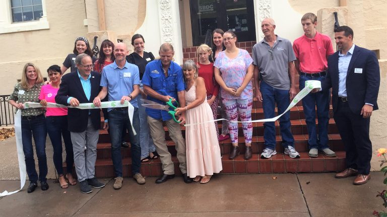 Boomers Property Services Celebrates Ribbon Cutting 