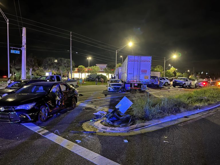 Chaotic 17 Vehicle Pile Up On Hwy 27 In Lake Wales Causes Traffic Detours