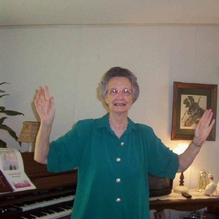 In Loving Memory of Mildred R. Happel 98, of Frostproof