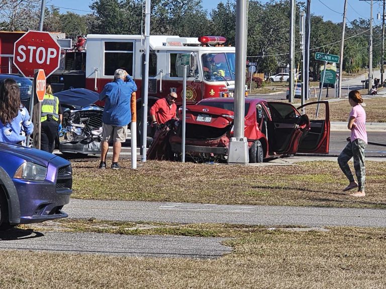 Polk Emergency Responders On Scene Of A Very Bad Crash In Lake Alfred