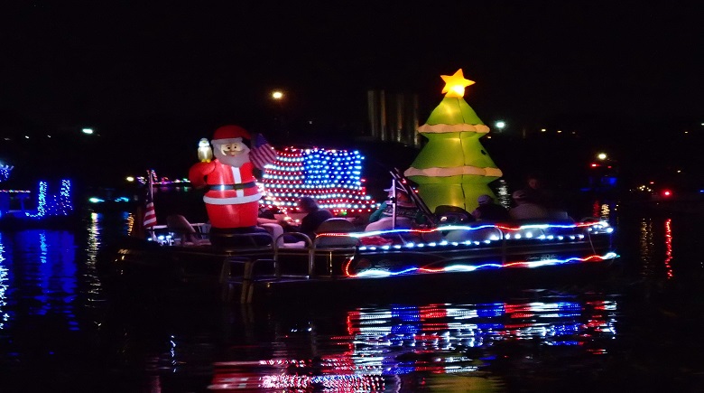 Winter Haven Christmas Boat Parade 2022 Christmas Boat Parade Lights Up Winter Haven Boat Parade | Dailyridge.com