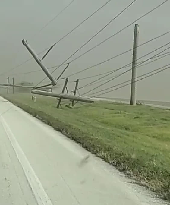 High Winds Cause Damage in Hardee County